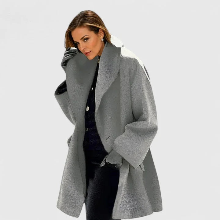 Women's button-front shawl collar wool coat with wide