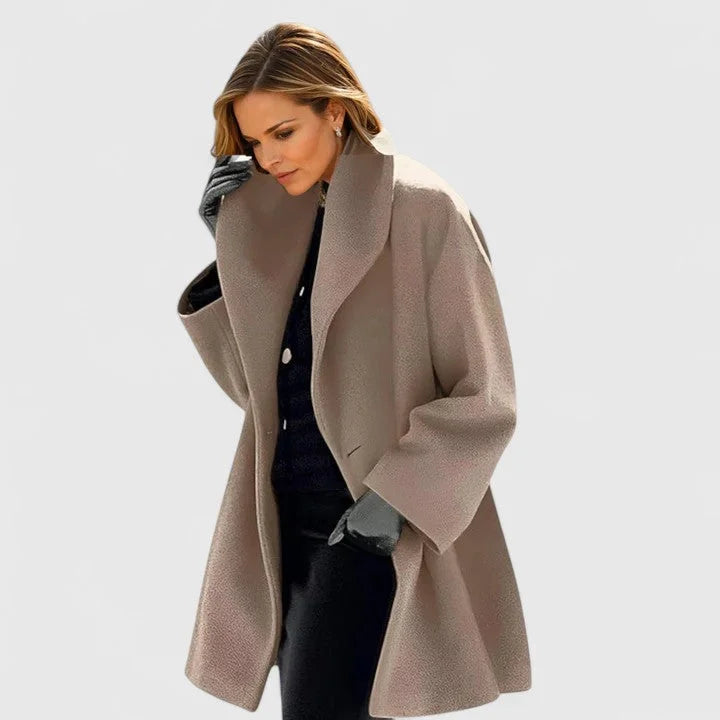 Women's button-front shawl collar wool coat with wide